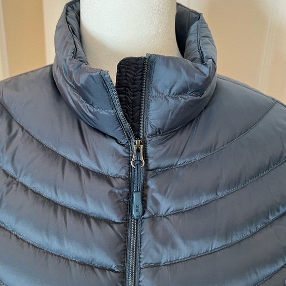 32 Degrees Gray Puffer Jacket with High Collar and Slim Fit - Picture 3 of 6